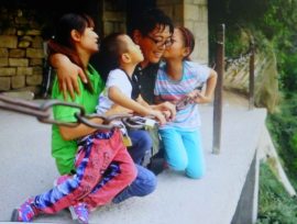 Chen Zhou with family #2