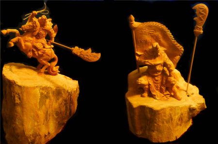 Photo of Guan Yu wood carvings