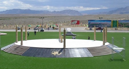 chinesestonehenge600